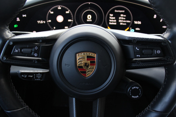 Porsche Taycan Turbo 93 kWh / Panoramadak / 360Camera / Head-up / Burmester / Luchtvering / 20'' / InnoDrive / Sportchrono+Design / Keyless / Adaptieve Stoelen / Dodehoek / DAB / Warmtepomp