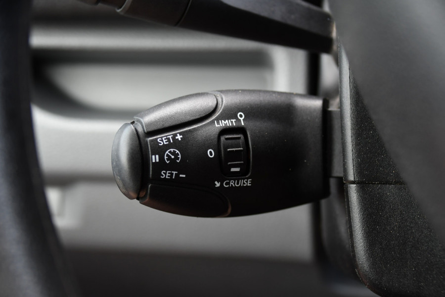 Peugeot Expert 226S 1.6 BlueHDI L2 PB Edition Carplay, Cruise, Sensoren, 115pk, Leder, Multimedia, Uniek!