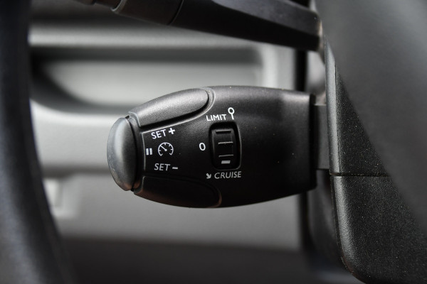 Peugeot Expert 226S 1.6 BlueHDI L2 PB Edition Carplay, Cruise, Sensoren, 115pk, Leder, Multimedia, Uniek!