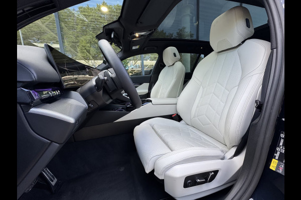 BMW 5 Serie Touring 550e xDrive M-SPORT ** PANORAMA, IVORY LEDER, TREKH, 21-inch LMV, ADAPT.  M-ONDERST. ** 1e EIG - UNGALLFREI - Ex. BMW ** ** INFORMEER OOK NAAR ONZE AANTREKKELIJKE FINANCIAL-LEASE TARIEVEN **