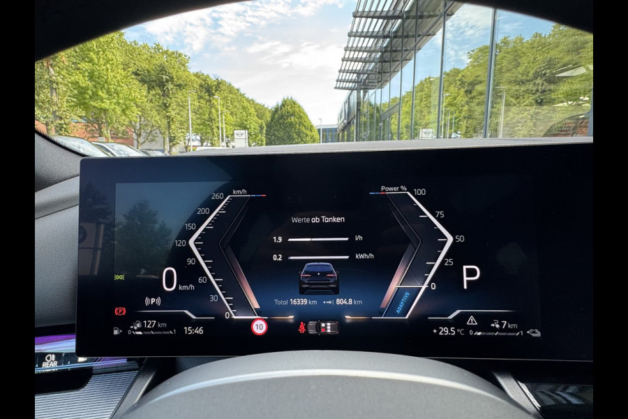 BMW 5 Serie Touring 550e xDrive M-SPORT ** PANORAMA, IVORY LEDER, TREKH, 21-inch LMV, ADAPT.  M-ONDERST. ** 1e EIG - UNGALLFREI - Ex. BMW ** ** INFORMEER OOK NAAR ONZE AANTREKKELIJKE FINANCIAL-LEASE TARIEVEN **