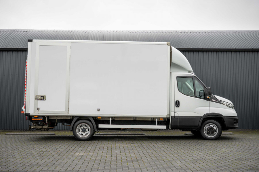 Iveco Daily 35C18 | Bakwagen met laadklep | N1 | Automaat | Trekhaak | Cruise | 180PK | Euro 6 | Climatronic |