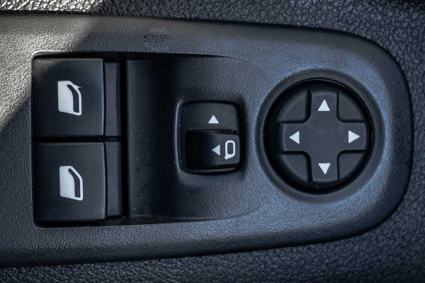 Peugeot Partner 1.5 BlueHDi 100PK | 3-Zits | Camera | Carplay | Cruise | PDC | Airco | Trekhaak