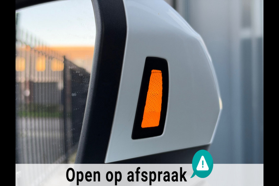 Audi Q3 35 TFSI 3x S-Line MATRIX STOELVERWARMING KEYLESS VIRTUAL