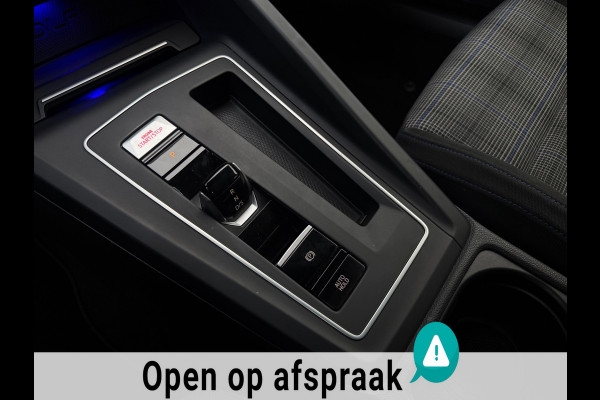 Volkswagen Golf 1.4 eHybrid GTE 245 pk IQ LIGHT PANO SFEER CARPLAY !