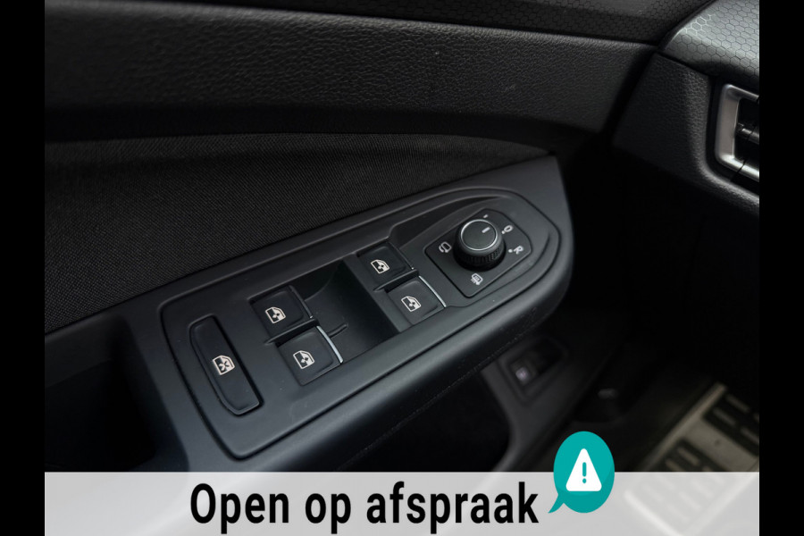 Volkswagen Golf 1.4 eHybrid GTE 245 pk IQ LIGHT PANO SFEER CARPLAY !