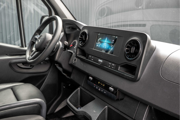 Mercedes-Benz Sprinter **317 CDI L2H2 | Automaat | 3-Zits | Camera | Carplay | Mbux | Climatronic | Trekhaak**