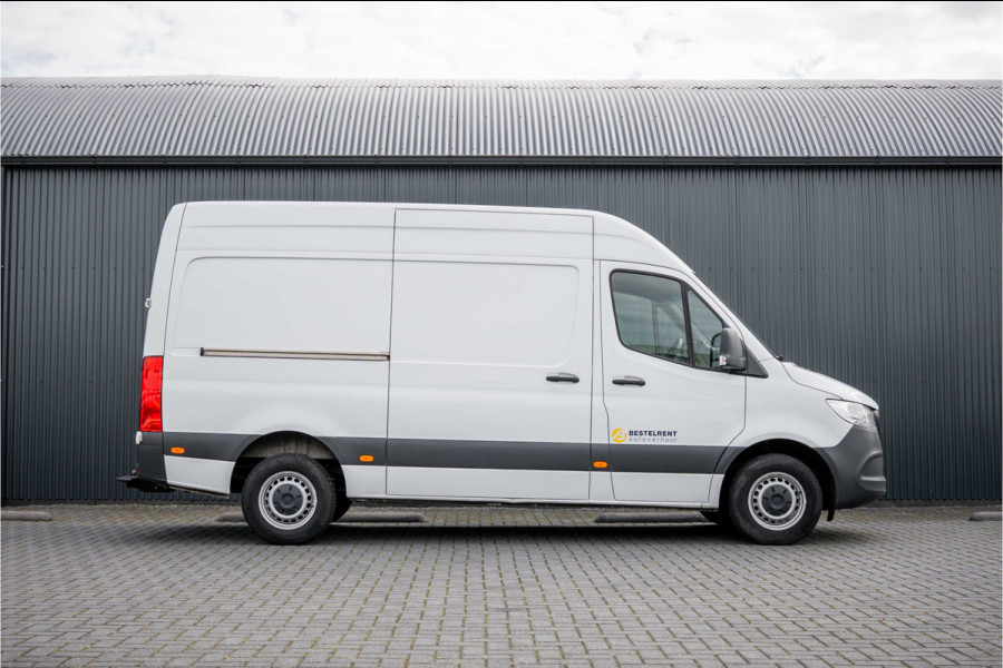 Mercedes-Benz Sprinter **317 CDI L2H2 | Automaat | 3-Zits | Camera | Carplay | Mbux | Climatronic | Trekhaak**