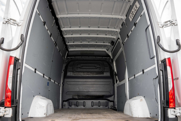 Mercedes-Benz Sprinter **317 CDI L2H2 | Automaat | 3-Zits | Camera | Carplay | Mbux | Climatronic | Trekhaak**