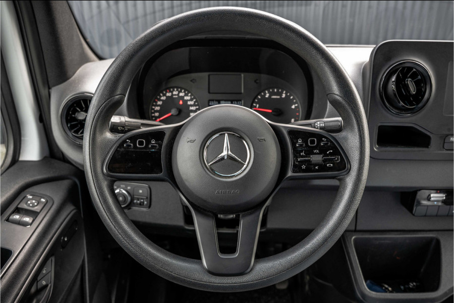 Mercedes-Benz Sprinter **317 CDI L2H2 | Automaat | 3-Zits | Camera | Carplay | Mbux | Climatronic | Trekhaak**