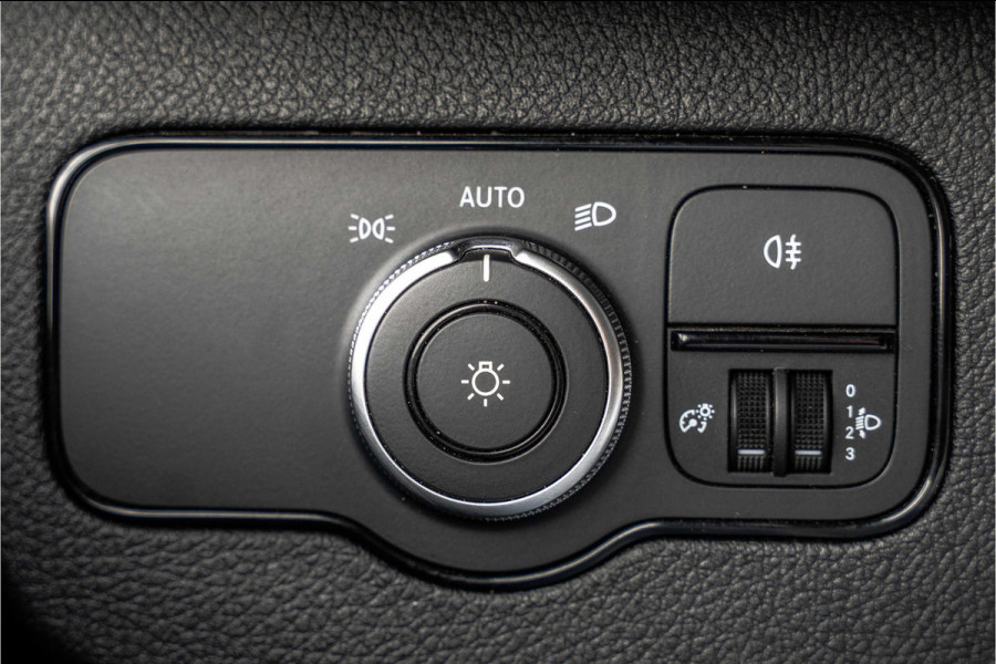 Mercedes-Benz Sprinter **317 CDI L2H2 | Automaat | 3-Zits | Camera | Carplay | Mbux | Climatronic | Trekhaak**