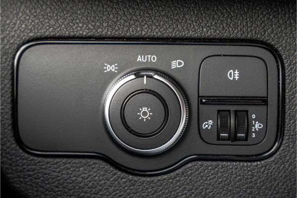 Mercedes-Benz Sprinter **317 CDI L2H2 | Automaat | 3-Zits | Camera | Carplay | Mbux | Climatronic | Trekhaak**