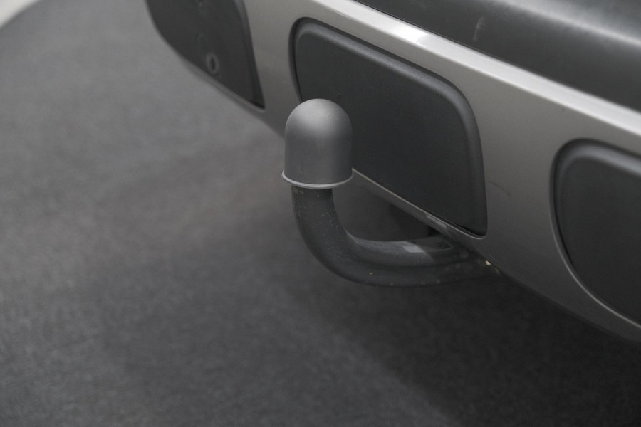 Citroën C3 Aircross PureTech 110 EAT6 Business | Trekhaak | Parkeersensoren | Lederen stoelen