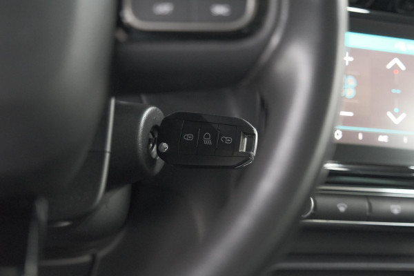 Citroën C3 Aircross PureTech 110 EAT6 Business | Trekhaak | Parkeersensoren | Lederen stoelen