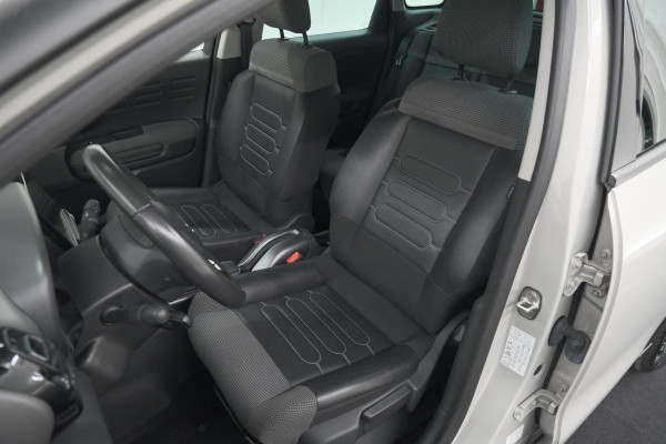 Citroën C3 Aircross PureTech 110 EAT6 Business | Trekhaak | Parkeersensoren | Lederen stoelen