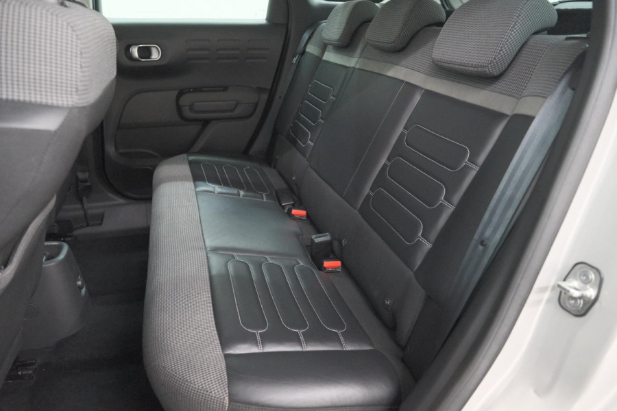 Citroën C3 Aircross PureTech 110 EAT6 Business | Trekhaak | Parkeersensoren | Lederen stoelen