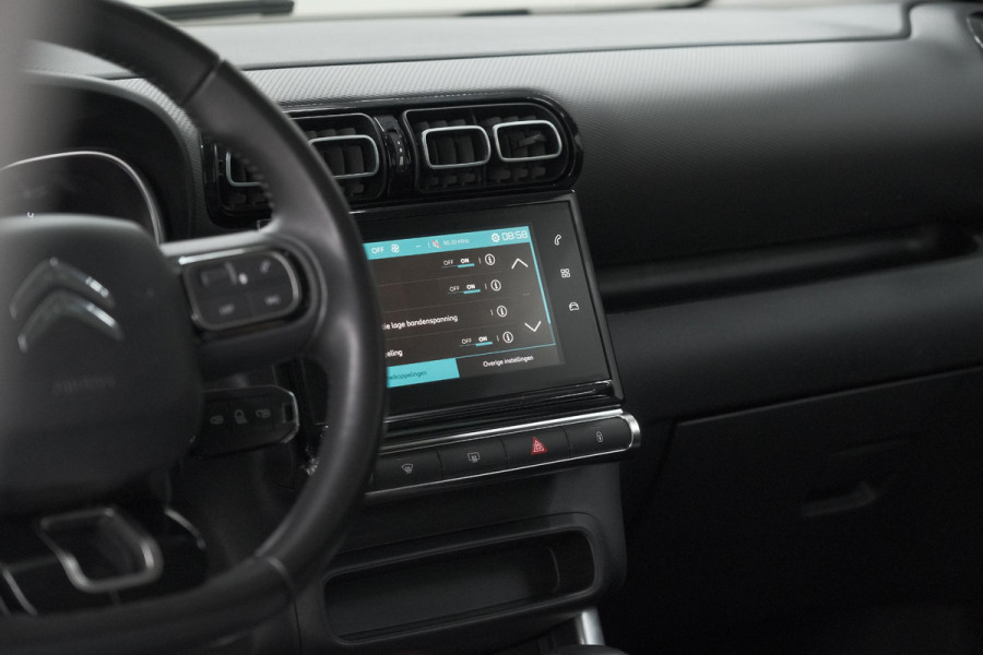 Citroën C3 Aircross PureTech 110 EAT6 Business | Trekhaak | Parkeersensoren | Lederen stoelen