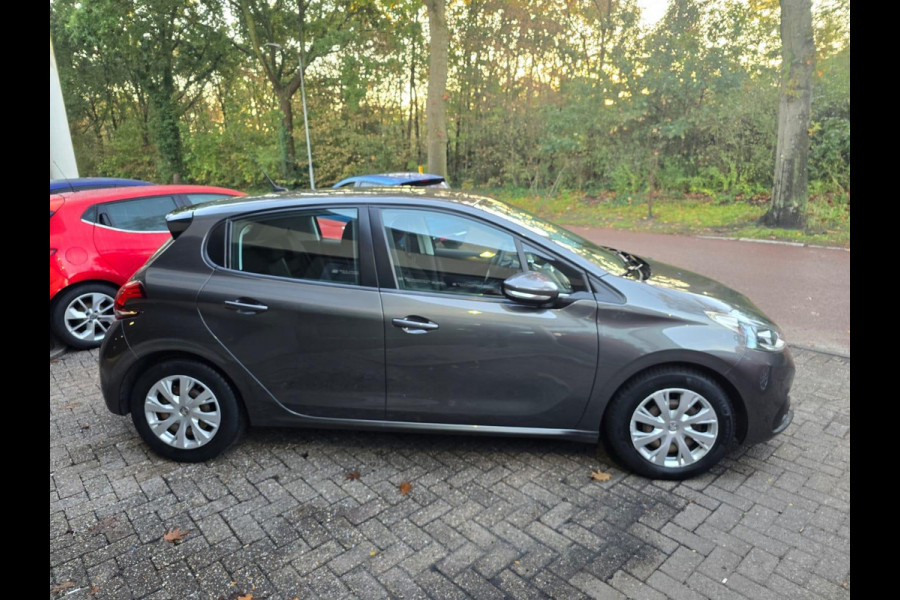 Peugeot 208 1.2 PureTech Blue Lion | 2E EIGENAAR | 3/6 OF 12 MND GARANTIE | AIRCO | CRUISE | NIEUWE APK |