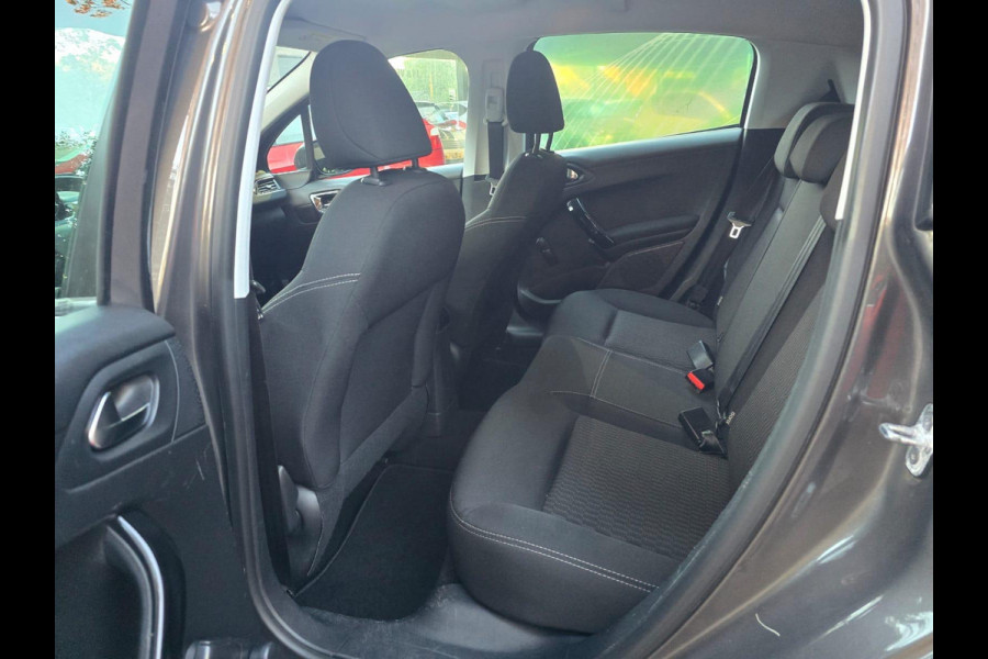Peugeot 208 1.2 PureTech Blue Lion | 2E EIGENAAR | 3/6 OF 12 MND GARANTIE | AIRCO | CRUISE | NIEUWE APK |