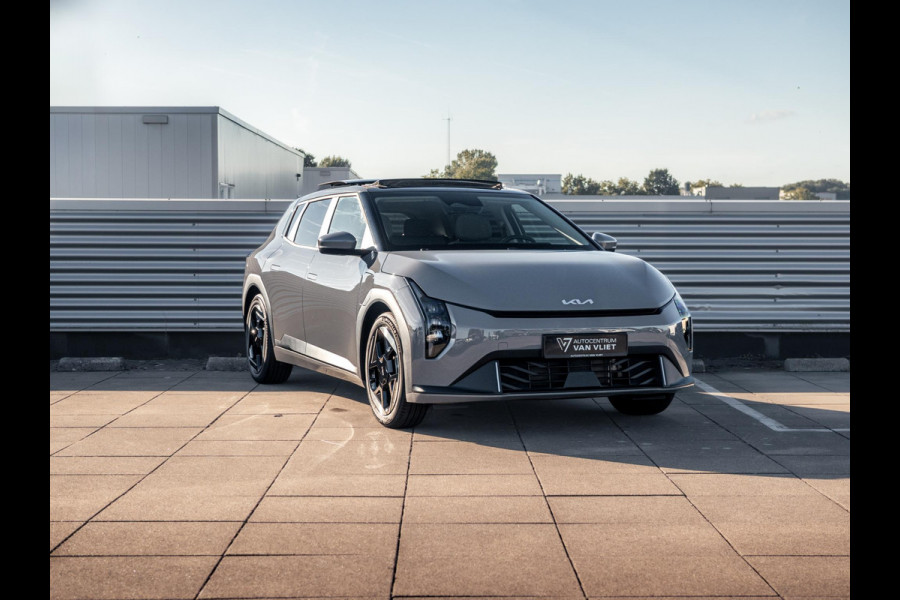 Kia EV4 Plus Advanced 81.4 kWh | Direct leverbaar! | Panodak | Navi. | Clima. | Adapt. Cruise. | Stoel&Stuur Verwarming | Dodehoekassistentie | Harman Kardon