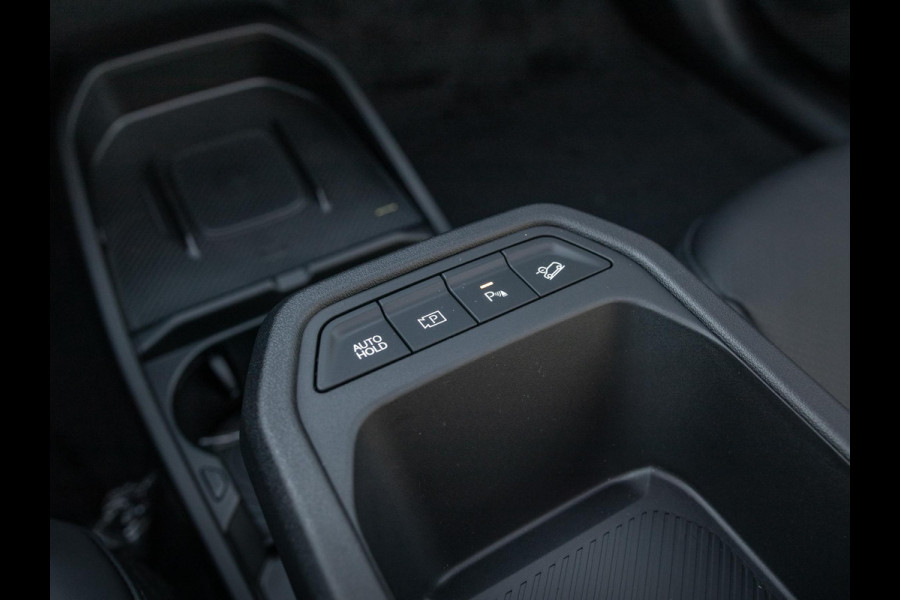 Kia EV4 Plus Advanced 81.4 kWh | Direct leverbaar! | Panodak | Navi. | Clima. | Adapt. Cruise. | Stoel&Stuur Verwarming | Dodehoekassistentie | Harman Kardon