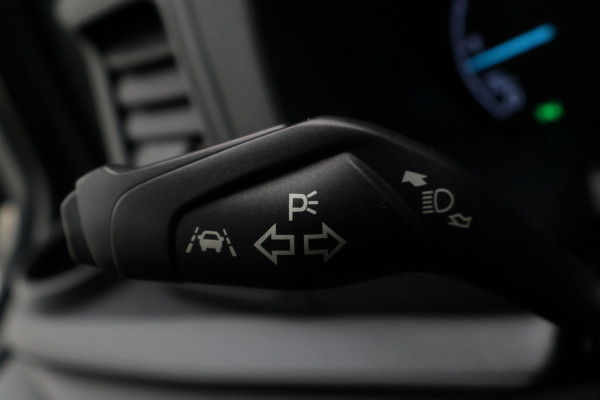 Ford Transit Custom 280 2.0 TDCI L1H1 Limited Airco, ACC, Winter-Pakket, Apple Carplay, Camera, Rijstrooksenor, DAB, 18''