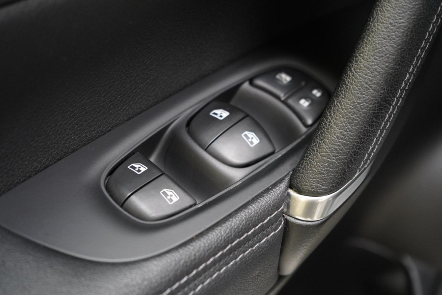 Nissan QASHQAI 1.2 N-Connecta Automaat | Navigatie | 360 camera | Cruise control | Lm velgen | Trekhaak afn.