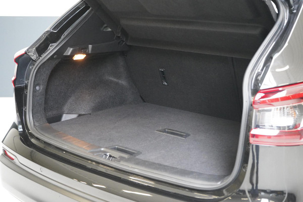 Nissan QASHQAI 1.3 DIG-T N-Connecta | 360 camera | Stoelverwarming | Panoramadak | Keyless | Navigatie