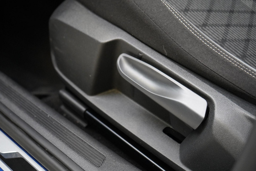 Volkswagen Polo 1.0 TSI R-Line Business | Panoramadak | Navigatie | Stoelverwarming | Lm velgen | Keyless