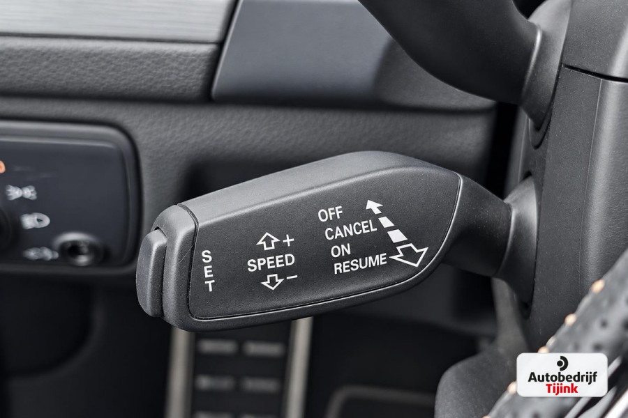 Audi A6 Avant 1.8 TFSI Ultra Advance Sport | Automaat | S-line | Navi | Elek. achterklep | Keyless | Sportstoelen | PDC voor + achter | Zwarte hemel |
