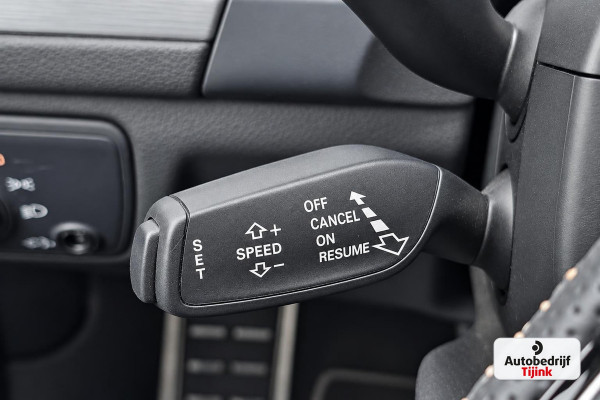 Audi A6 Avant 1.8 TFSI Ultra Advance Sport | Automaat | S-line | Navi | Elek. achterklep | Keyless | Sportstoelen | PDC voor + achter | Zwarte hemel |