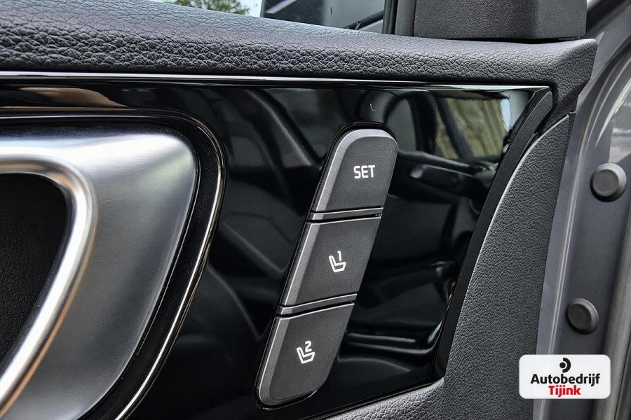 Kia Ceed 1.4 T-GDi ExecutiveLine | Navi | Pano | Trekhaak | Leer | Stoelverwarming | Keyless | Elek. stoelen |