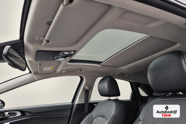 Kia Ceed 1.4 T-GDi ExecutiveLine | Navi | Pano | Trekhaak | Leer | Stoelverwarming | Keyless | Elek. stoelen |