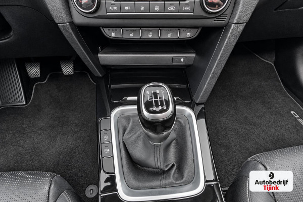 Kia Ceed 1.4 T-GDi ExecutiveLine | Navi | Pano | Trekhaak | Leer | Stoelverwarming | Keyless | Elek. stoelen |