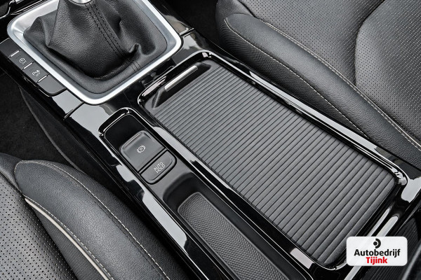 Kia Ceed 1.4 T-GDi ExecutiveLine | Navi | Pano | Trekhaak | Leer | Stoelverwarming | Keyless | Elek. stoelen |