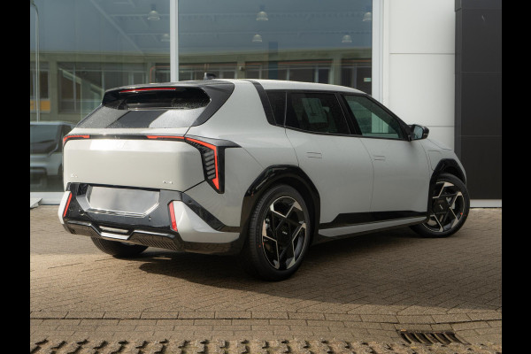 Kia EV4 GT-Line 81.4 kWh | Direct Leverbaar! | Navi. | Clima. | Adapt. Cruise. | Dodehoekassistentie | Stoel&Stuu Verwarming | Glazen Schuif-/Kanteldak | Harman Kardon | GT-Line Vegan Lederen Stoelbekleding