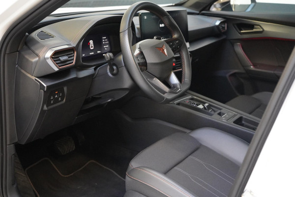 CUPRA Formentor 1.4 TSI e-Hybrid Essential | SoH 100% | Stuurverwarming | Sportstoelen | Carplay | Adaptive | Camera