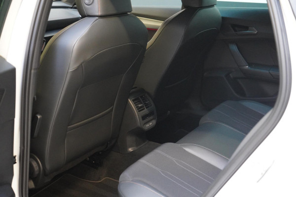 CUPRA Formentor 1.4 TSI e-Hybrid Essential | SoH 100% | Stuurverwarming | Sportstoelen | Carplay | Adaptive | Camera
