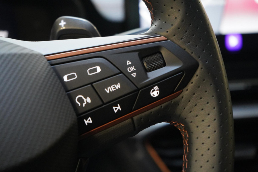 CUPRA Formentor 1.4 TSI e-Hybrid Essential | SoH 100% | Stuurverwarming | Sportstoelen | Carplay | Adaptive | Camera