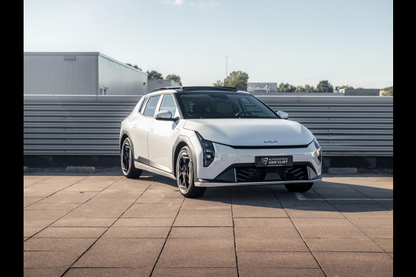 Kia EV4 Plus Advanced 58.3 kWh | DIRECT LEVERBAAR | Panodak | Navi. | Clima. | Adapt. Cruise. | Stoel&Stuur Verwarming | Dodehoekassistentie | Harman Kardon