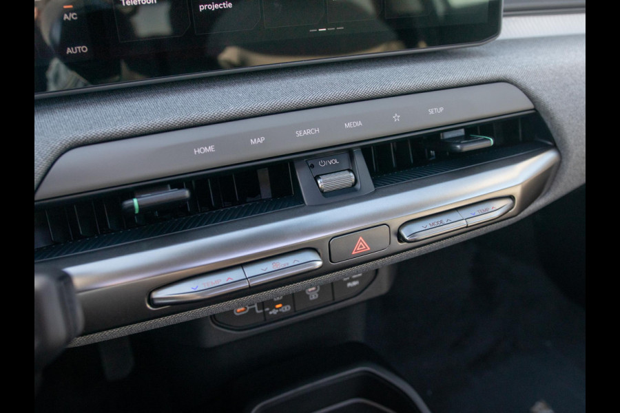 Kia EV4 Plus Advanced 58.3 kWh | DIRECT LEVERBAAR | Panodak | Navi. | Clima. | Adapt. Cruise. | Stoel&Stuur Verwarming | Dodehoekassistentie | Harman Kardon