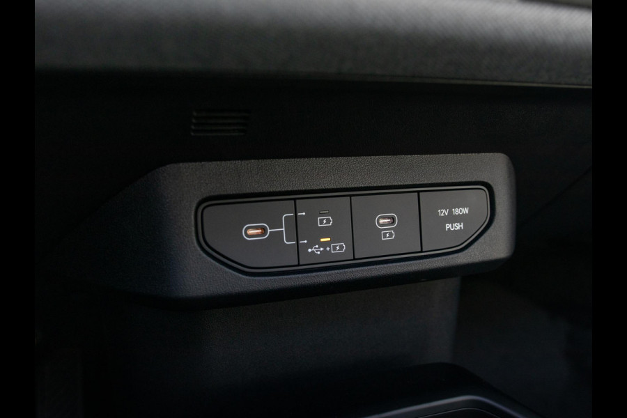 Kia EV4 Plus Advanced 58.3 kWh | DIRECT LEVERBAAR | Panodak | Navi. | Clima. | Adapt. Cruise. | Stoel&Stuur Verwarming | Dodehoekassistentie | Harman Kardon