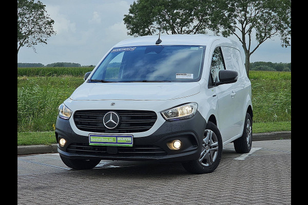 Mercedes-Benz eCitan L1 Pro 51 kWh Cruise control, Automatische-Airco , Pdc, Carplay, Navi, Camera, Stoelverwarming, 290Km WLTP, 75kw-Snelladen, Mbux