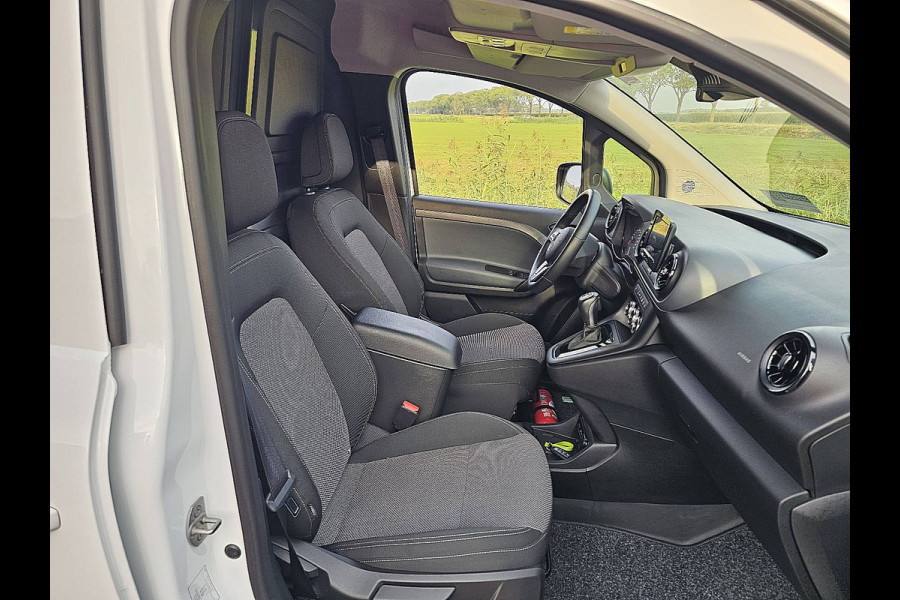 Mercedes-Benz eCitan L1 Pro 51 kWh Cruise control, Automatische-Airco , Pdc, Carplay, Navi, Camera, Stoelverwarming, 290Km WLTP, 75kw-Snelladen, Mbux