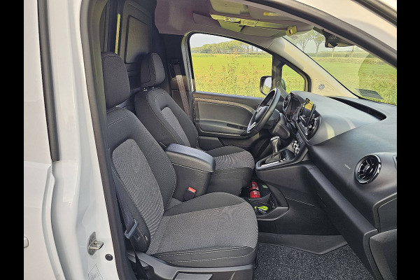 Mercedes-Benz eCitan L1 Pro 51 kWh Cruise control, Automatische-Airco , Pdc, Carplay, Navi, Camera, Stoelverwarming, 290Km WLTP, 75kw-Snelladen, Mbux
