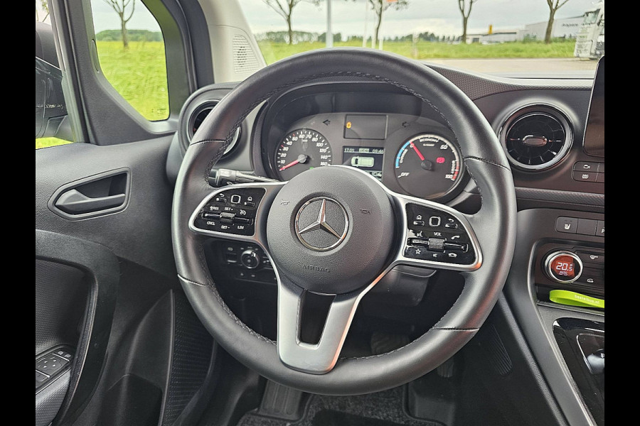 Mercedes-Benz eCitan L1 Pro 51 kWh Cruise control, Automatische-Airco , Pdc, Carplay, Navi, Camera, Stoelverwarming, 290Km WLTP, 75kw-Snelladen, Mbux