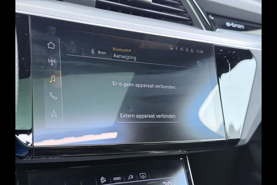 Audi e-tron 55 Quattro S-Line Edition 95kWh SOH 90% Panoramadak Bang&Olufsen Adap.Cruise 360°Camera 4-Zone Ecc Stoel+Achterbankverwarming An Elek.Achterklep 20"Lmv Sportstoelen Dynamische knipperlichten Stoelverwarming