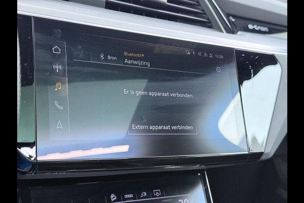 Audi e-tron 55 Quattro S-Line Edition 95kWh SOH 90% Panoramadak Bang&Olufsen Adap.Cruise 360°Camera 4-Zone Ecc Stoel+Achterbankverwarming An Elek.Achterklep 20"Lmv Sportstoelen Dynamische knipperlichten Stoelverwarming