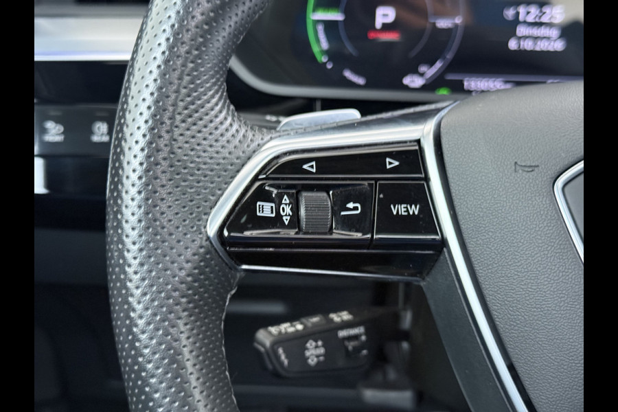 Audi e-tron 55 Quattro S-Line Edition 95kWh SOH 90% Panoramadak Bang&Olufsen Adap.Cruise 360°Camera 4-Zone Ecc Stoel+Achterbankverwarming An Elek.Achterklep 20"Lmv Sportstoelen Dynamische knipperlichten Stoelverwarming