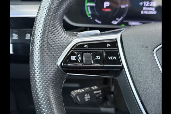 Audi e-tron 55 Quattro S-Line Edition 95kWh SOH 90% Panoramadak Bang&Olufsen Adap.Cruise 360°Camera 4-Zone Ecc Stoel+Achterbankverwarming An Elek.Achterklep 20"Lmv Sportstoelen Dynamische knipperlichten Stoelverwarming